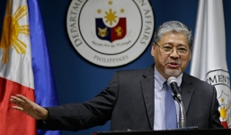 Philippines yêu cầu Trung Quốc làm rõ thông tin xây dựng ở Scarborough