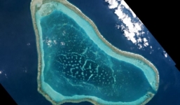 Duterte tin tưởng Trung Quốc 'không xây gì' ở bãi cạn Scarborough