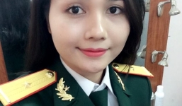 Nữ MC quân đội hát 'Chiều Matxcơva' bằng 3 thứ tiếng gây sốt