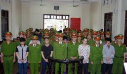 9 án tử hình trong vụ buôn bán trái phép 1.415 bánh heroin