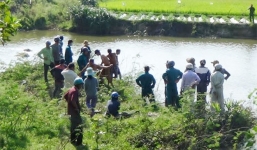 Quên mình cứu bạn, 2 học sinh bị chết đuối