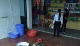 Vụ dốc đầu bé trai vào máy vặt lông gà: Sự việc nhiều lúc bị thổi phồng