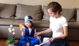 Elly Trần khoe ảnh con gái cực đáng yêu
