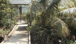 Phát hiện thi thể chết trong thư thế quỳ tại ngôi nhà hoang