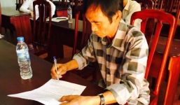 Ông Huỳnh Văn Nén đến tòa đòi nợ 10 tỷ tiền bồi thường oan sai