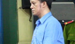 Gã si tình dùng xăng giết mẹ con người tình vì bị từ chối tình cảm