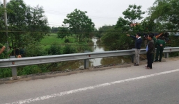 Phát hiện nam thanh niên chết bí ẩn dưới mương nước