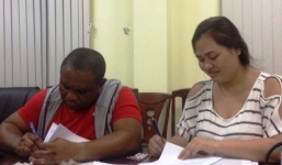 Cụ bà U70 bị bạn trai Tây quen qua mạng lừa 1 tỷ đồng