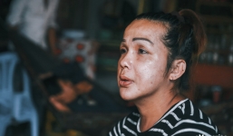 Những người phụ nữ ở gánh Lô Tô: 'Tụi chị có nhà, tụi chị không dám nhớ. Vì mỗi lần nhớ nhà lại cảm thấy có lỗi với mẹ cha!'