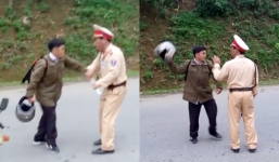 'Ma men' giật gậy điều khiển, cầm mũ bảo hiểm dọa CSGT