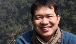 Đạo diễn phim 'Cha cõng con' trả lại bằng khen cho BTC Cánh Diều