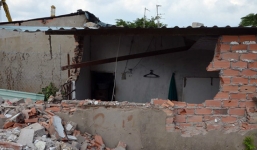 Sự thật vụ 20 người phá nát dãy phòng trọ, đánh bị thương 1 công an