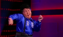 Video: Vũ điệu Latin gây sốt của cậu bé mập Trung Quốc