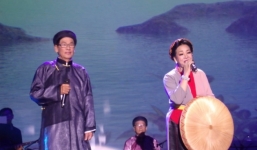 Bác sĩ gốc Việt bị kéo khỏi máy bay Mỹ là tác giả 'Tát nước đầu đình'