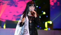 Ca sĩ Ánh Tuyết: 7 lần lên bàn mổ và cuộc hôn nhân kỳ lạ với người đàn ông Pháp