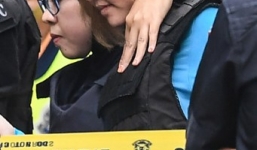 Video: Đoàn Thị Hương được đặc nhiệm bịt mặt áp giải đến tòa