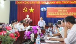 Vụ cấm nguyên giám đốc Sở xuất cảnh: Công an Long An bị phê bình