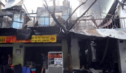 Cháy lớn ở cơ sở may, mẹ ôm con 2 tuổi nhảy lầu thoát chết