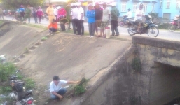 Lao xuống mương nước, phó trạm kiểm lâm tử vong