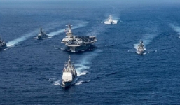 Mỹ điều 3 tàu sân bay áp sát Triều Tiên giữa lúc căng thẳng cao