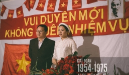 Bộ ảnh 100 năm đám cưới Việt Nam khiến người xem vừa lạ vừa quen