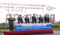 Chủ tịch nước bấm nút khởi động đồng hồ đếm ngược APEC 2017
