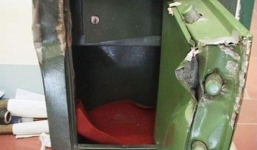 Hà Nội: UBND xã bị phá két sắt, mất gần 1 tỷ đồng