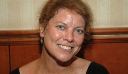 Diễn viên phim 'Những ngày tươi đẹp' qua đời ở tuổi 56