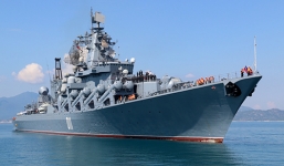 Tuần dương hạm Nga cập cảng Cam Ranh
