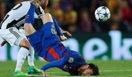 Những pha ngã sấp mặt 'cười ra nước mắt'