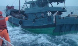 Đài Loan bắn cảnh cáo tàu cá Trung Quốc, 2 ngư dân bị thương