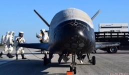 Video: Máy bay bí ẩn gây đồn đoán Mỹ triển khai vũ khí không gian