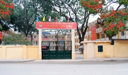 Giáo viên lập tức bị 'mất dạy' sau khi véo tai, tát học sinh 