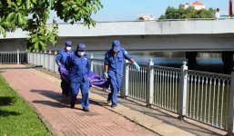 Người dân tá hỏa phát hiện xác cô gái nổi trên kênh Nhiêu Lộc