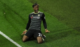 Thắng 'hiểm' kiểu Conte, Chelsea chính thức thành nhà vô địch nước Anh