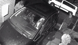 Video: Màn trộm ô tô chưa đầy một phút ở Anh