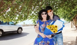 Tiết lộ người mẹ là giảng viên đại học nổi tiếng thế giới của Nathan Lee