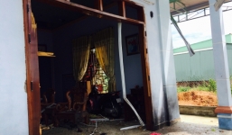 Điều tra vụ ném mìn lúc rạng sáng, 2 mẹ con may mắn thoát nạn