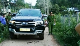 Cán bộ địa chính lái ô tô tông tử vong hàng xóm