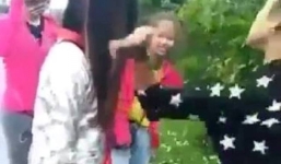 Nữ sinh Hải Dương đánh nhau hội đồng do chặn tài khoản trên Facebook