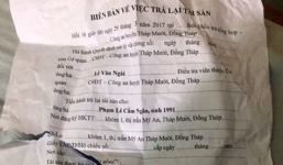 Hạ bậc thi đua công an xé biên bản quăng ra cửa trước mặt dân