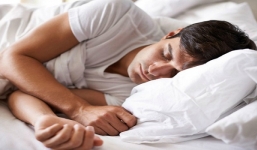 Đàn ông ngủ sớm giúp 'tinh binh' khỏe mạnh hơn
