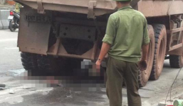 Người phụ nữ bị xe tải cuốn vào gầm, tử vong tại chỗ