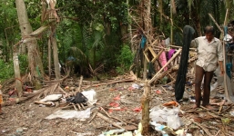 Cả nhà thoát chết trong gang tấc khi đạn pháo 105 ly nổ trong nhà