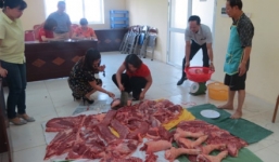 'Bắt' giáo viên mua 10 kg thịt lợn/tháng: Hà Tĩnh thu hồi công văn