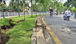 2 hố ga bất ngờ phát nổ, xới tung mặt đường Sài Gòn