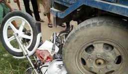 Xe công nông 'vò nát' xe chuyên dụng của CSGT Hà Nội