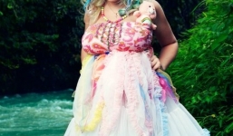 Bi hài những vụ nổ ngực khiến chị em sợ chết khiếp