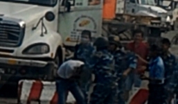 5 nhân viên kiểm soát cảng đánh người bị đình chỉ công tác