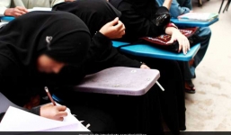 Từ chối quét lớp, học sinh bị cô giáo đẩy từ mái nhà xuống